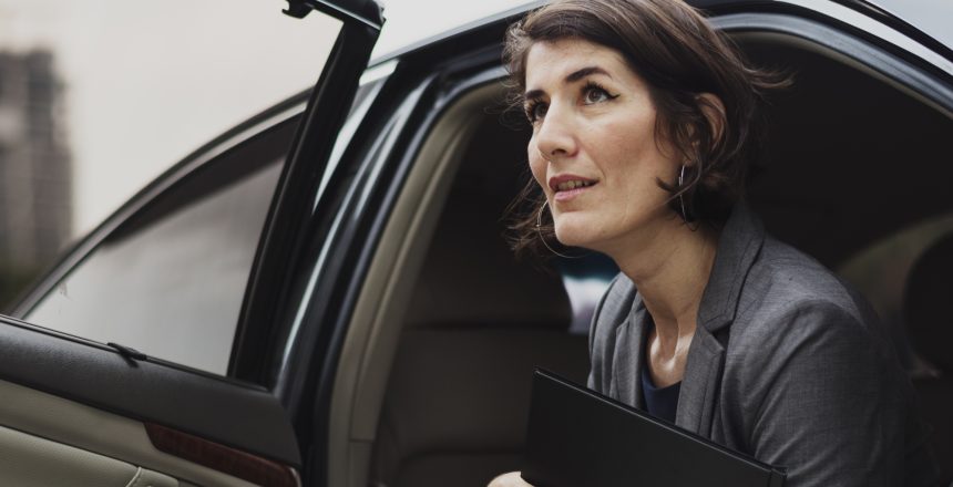 Four Benefits of Corporate Chauffeur Services for Your Meetings